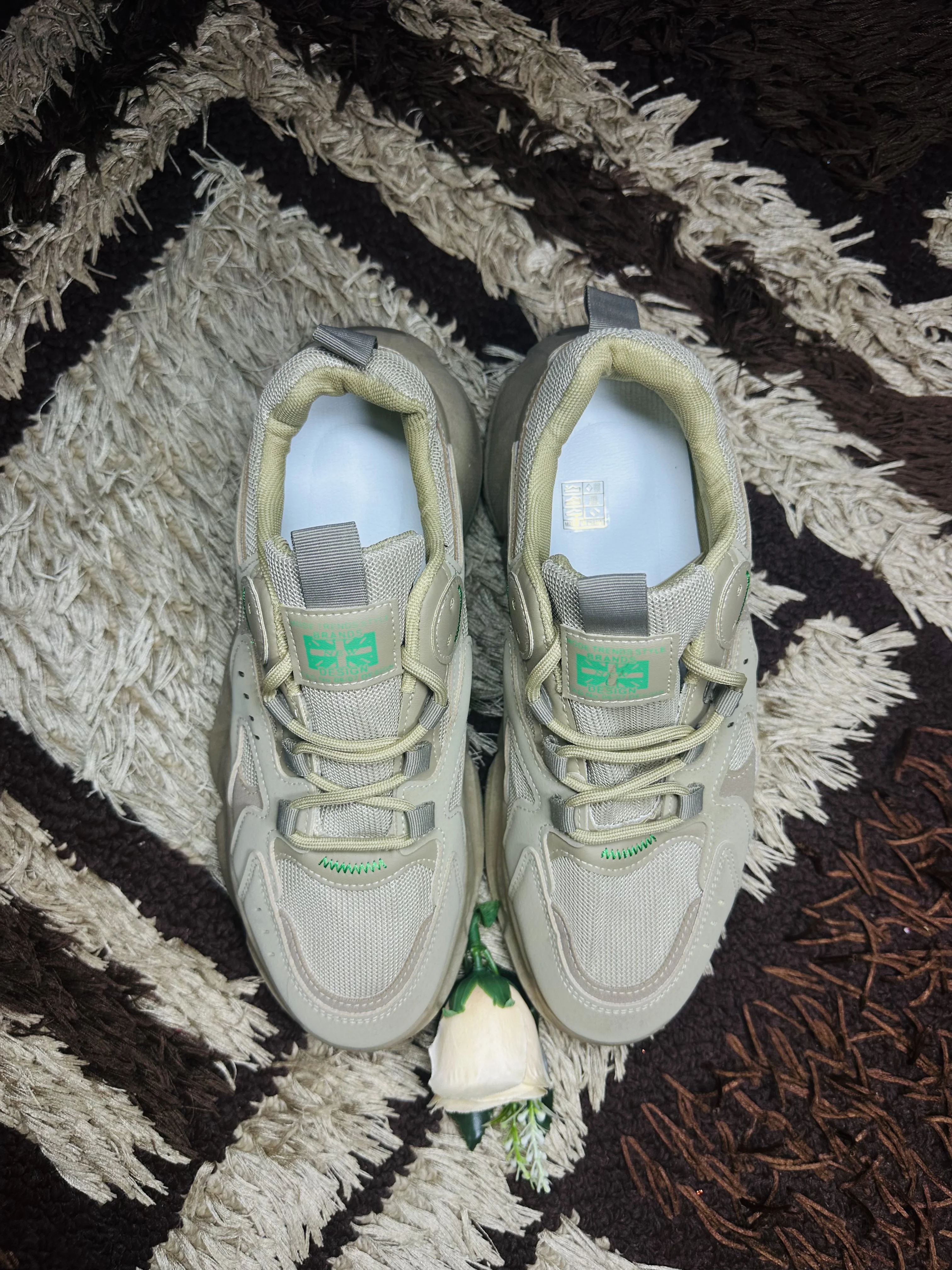 43 Men Trendy Lace Chunky Sneakers