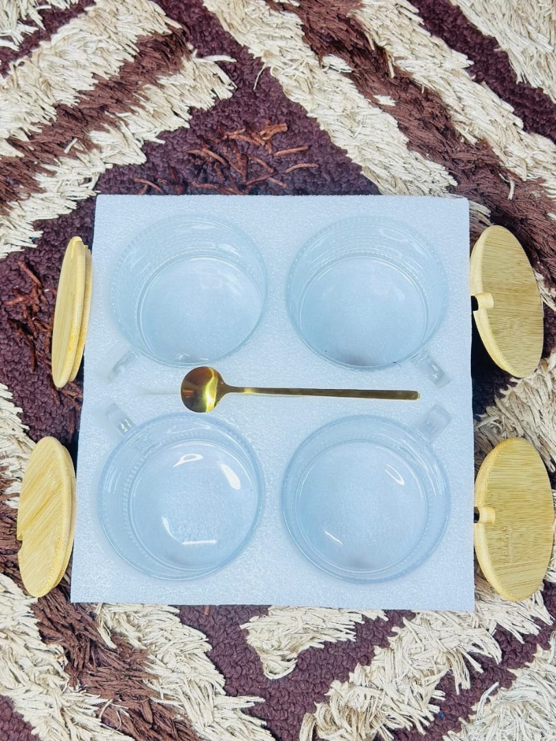 4Pcs  Set Vintage Clear Embossed Glass cup
