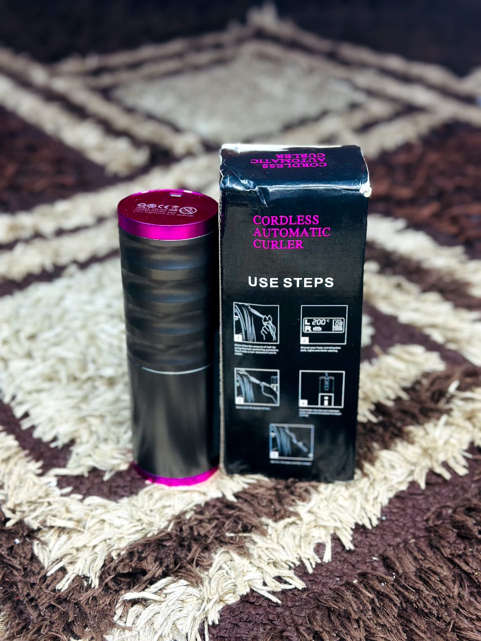 Cordless automatic hair curler