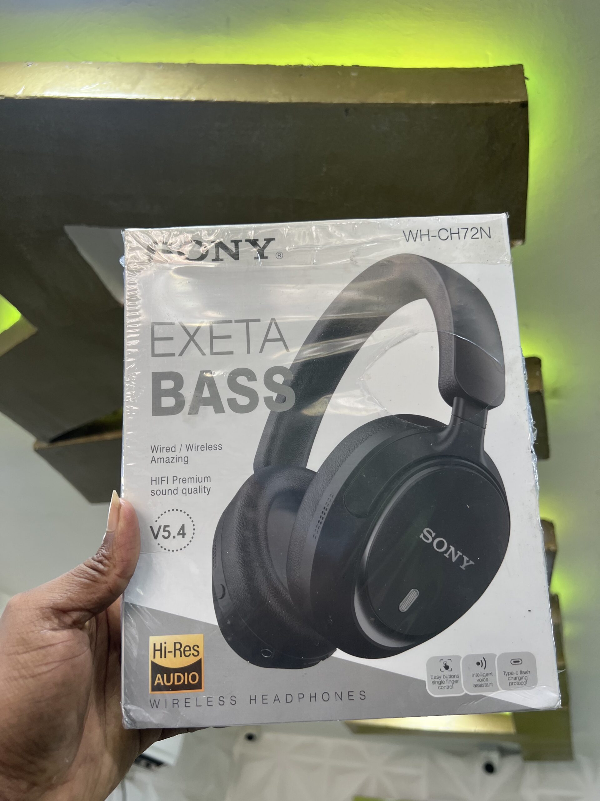 SONY EXTRA BASS WH-CH72N