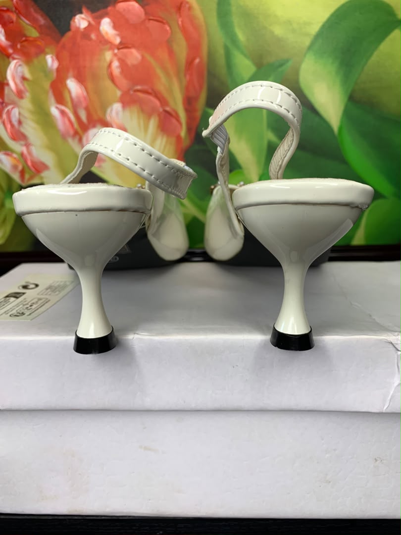 Elegant Pearl Buckle Slingback Heels